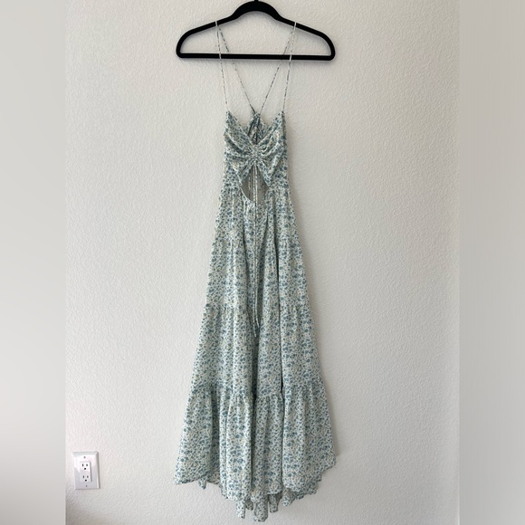 Midi dress 💙🤍🔥 - Picture 5 of 12